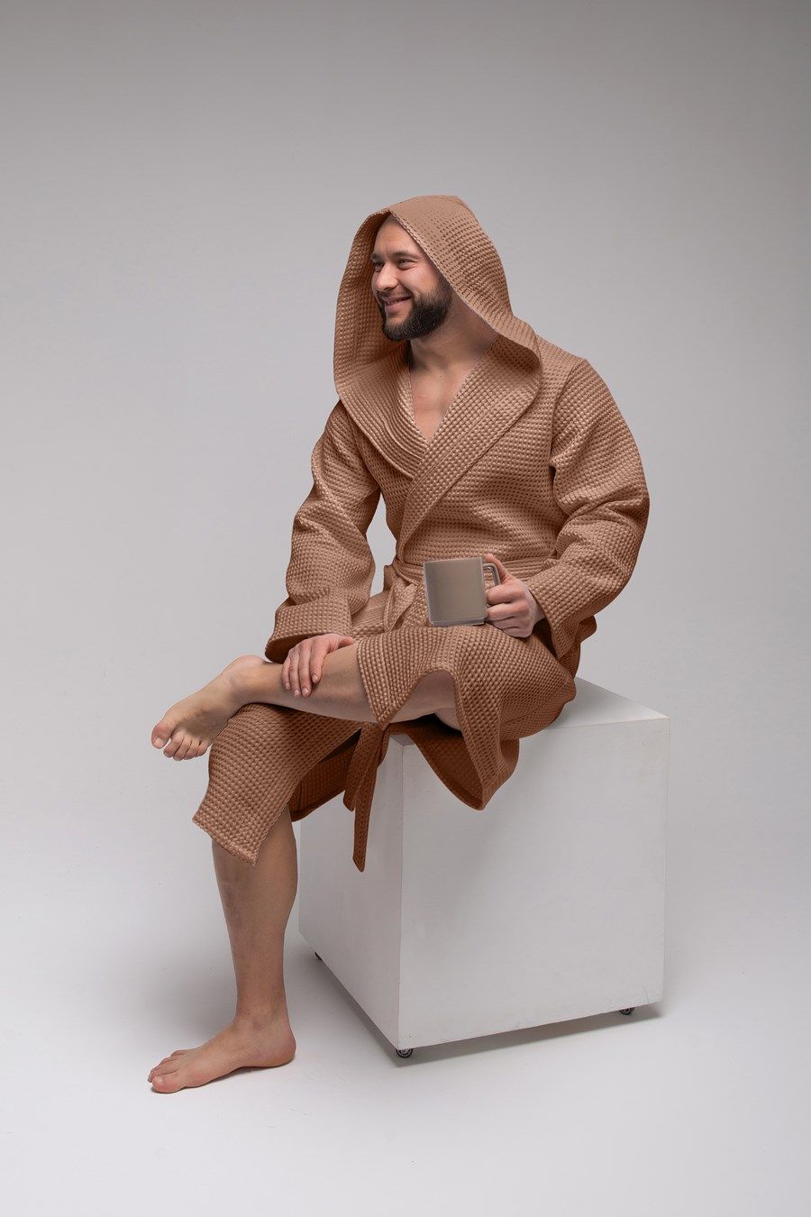 снимок Халат вафельный PandaHug Оrlando мокко с капюшоном от магазина BIO-TEXTILES ОПТ