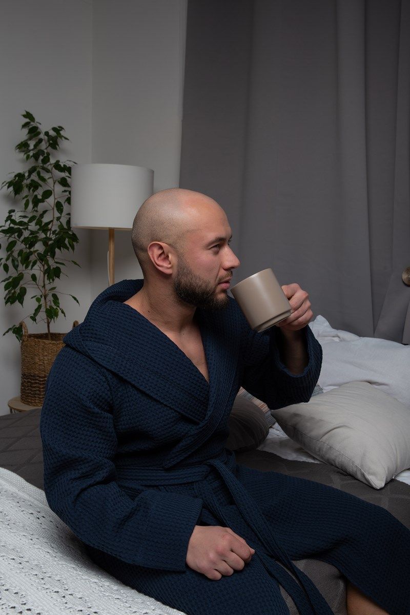 снимок Халат вафельный PandaHug Оrlando синий с капюшоном от магазина BIO-TEXTILES ОПТ