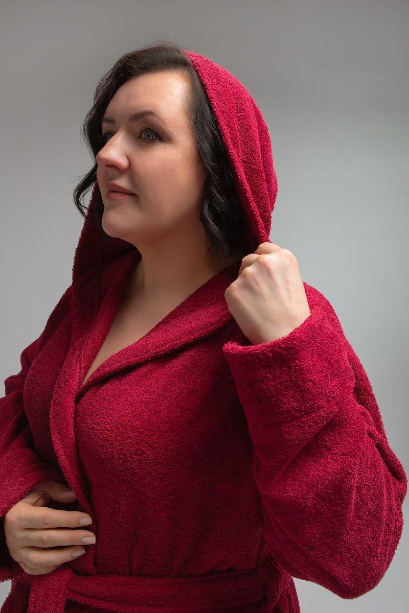 снимок Халат махровый женский с капюшоном бордовый 60-62, 64-66 от магазина BIO-TEXTILES ОПТ