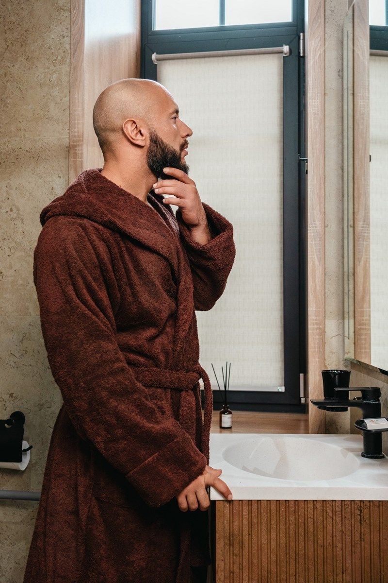 снимок Халат махровый с капюшоном, шоколадный от магазина BIO-TEXTILES ОПТ